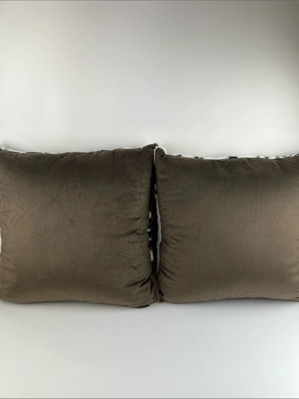 Bearpaw Cow Print Faux Fur Throw Pillows Brown Black White Set of 2 NEW